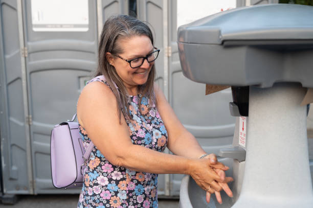 Best Luxury portable toilet rental  in Brookridge, FL
